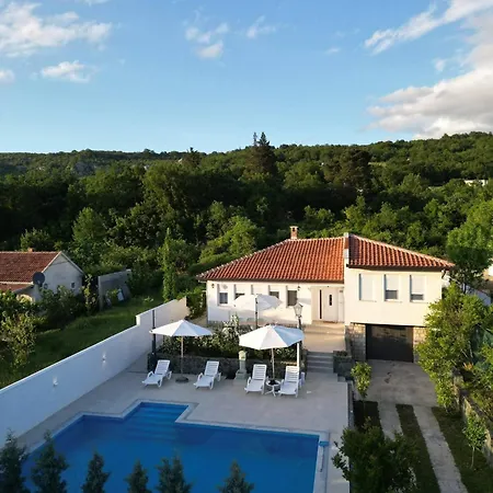 Mima * Stolac